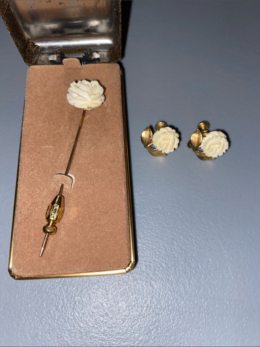 1/20 12K Gold Filled Flower Stick Pin and Screwback Earrings Set